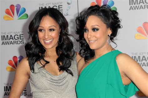 where is tamera mowry tia mowry says why sister won t be in my christmas inn