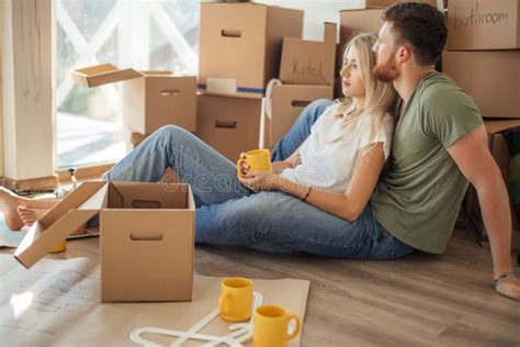 Couple Moving New Home Happy People Buy New Apartment Stock Photo