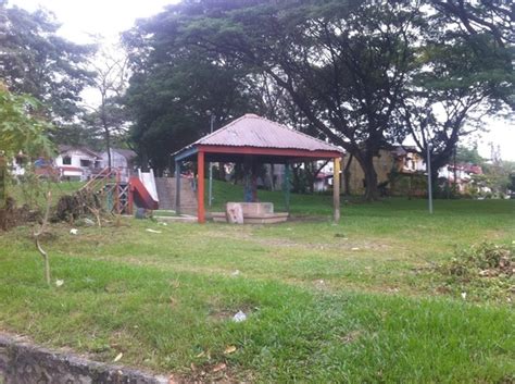 It is operated under the kelana jaya lrt system network as found in the station signage. Unfurnished Low-Cost Flat For Sale At Taman Alam Megah ...