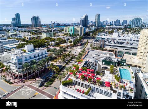 Miami pool above hi-res stock photography and images - Alamy