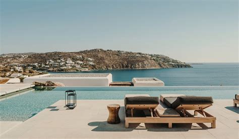 The Top 15 Chic Luxury Hotels In Mykonos • Best Picks By Travelplusstyle