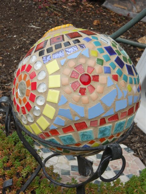 Here we reviewed 5 top bowling balls with comparison for you to help you choose the best as a cranker style. Mosaic bowling ball | Mosaic bowling ball, Mosaic garden ...