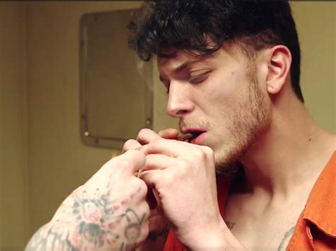 An Undercover Inmate Reveals How People Do Drugs In Jail