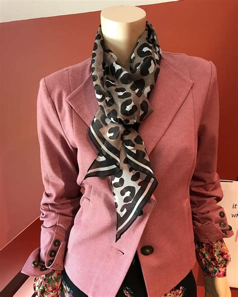 Cabi S Fall 2018 Leopard Scarf Takes Everything In Your Wardrobe Up A Notch That Simple