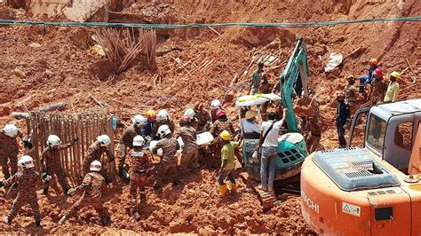 This amount of foreign workers also outnumbers the 1.98 million ethnic indians in malaysia. Toll rises in Malaysian landslide; 11 foreign workers dead ...