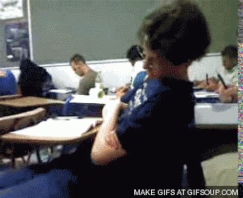 10 Things Everyone Fumbles On The First Day Of School