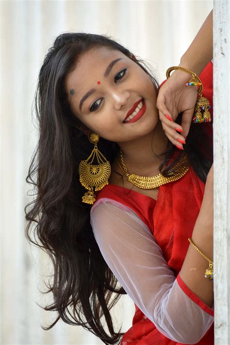 An Indian Girl Posing Pixahive