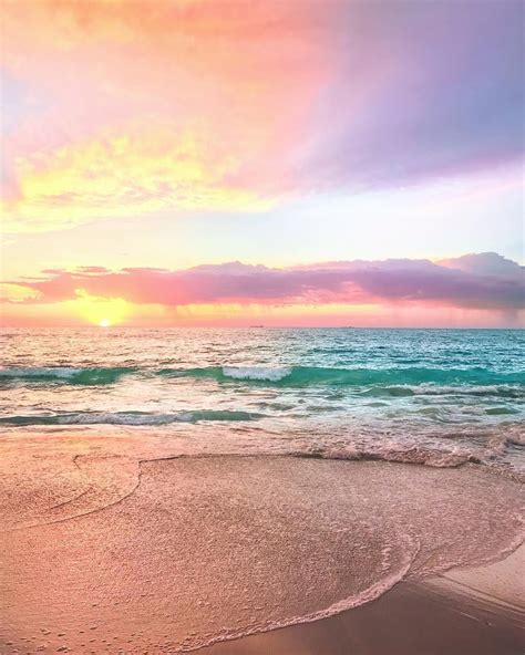 Pin By Meghan Durbin On The Sea Beach Sunset Wallpaper Beach