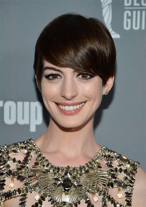 Anne Hathaway Short Cut With Bangs Short Hairstyles