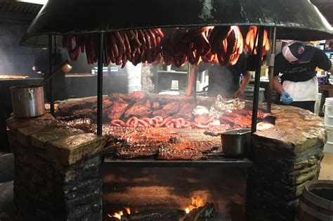 Omfg Hill Country Barbecue Legend The Salt Lick Will Open A Dfw