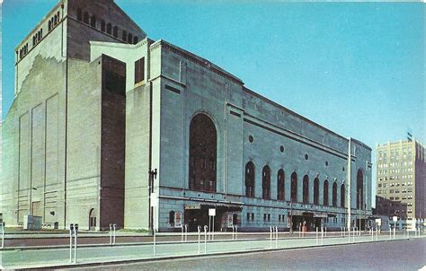 Municipal Auditorium Minneapolis 41 D 38 58927 Stadium Postcards