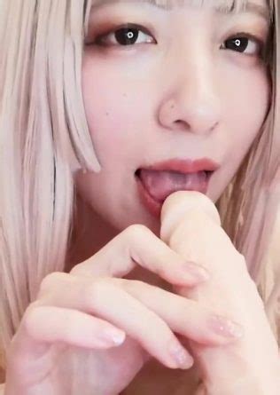ASMR UuChan Sucking Your Cock Video Leaked 1 DirtyShip Com