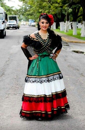 Michoacan Mexico Dress ¡ La Bella Guerrera Que He Aquí Vestidos