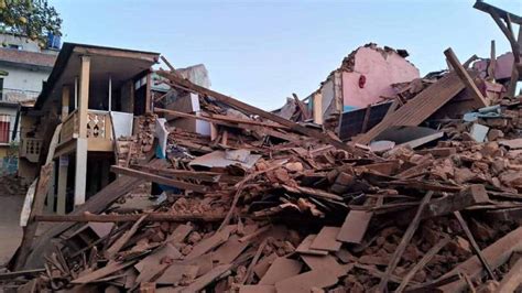 Nepal Earthquake Live Updates Over 160 Dead In Midnight Tremors Rescue Ops World News The