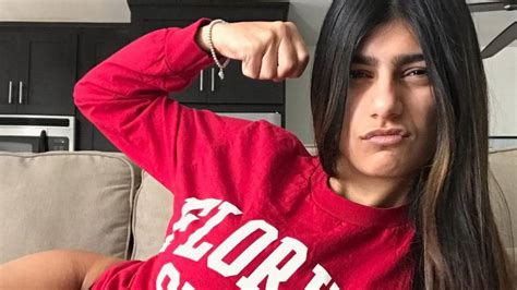 People Jump To The Defense Of Mia Khalifa After Her Comments On