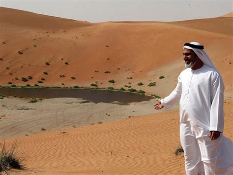 الاستفادة من جميع الخدمات في أي مكان. مواطن يقهر الصحراء في العين ويزرع فيها الأسماك | صحيفة الخليج