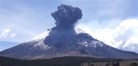 Mexico Popocatépetl Volcano After Another Eruption Should Residents