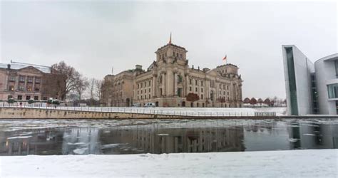 Hyper Lapse Of The German Reichstag With Snow And Ice Floes In The
