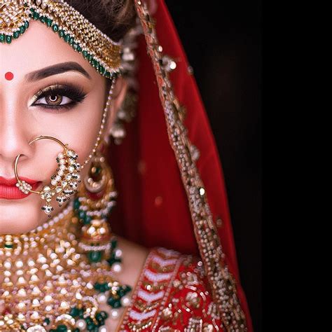 A Imagem Pode Conter Uma Ou Mais Pessoas E Close Up Indian Wedding Couple Photography Bridal