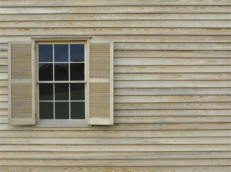 Bois massif, bois composite, pvc… : Comment poser un bardage bois ? | Leroy Merlin | Bardage ...