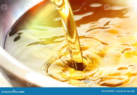 Cooking Oil Stock Image Image Of Flow Health Golden 26738287