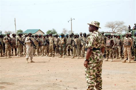 Nigeria Military Leaders Faulted In Fighting Militants Are Fired