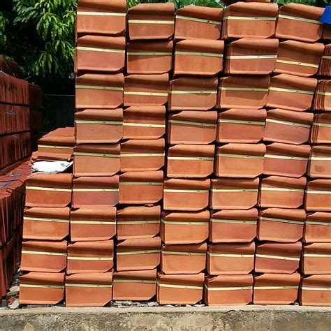 Distributor segala macam genteng murah, berkualitas & terpercaya. Jual genteng jatiwangi plentong natural di lapak andri ...