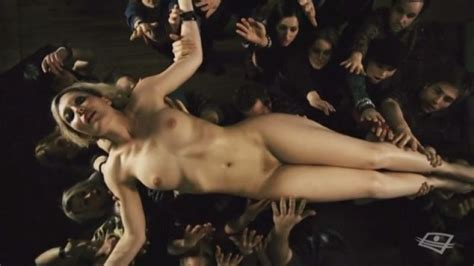 Isabelle Blais Nude Scene Fappenist