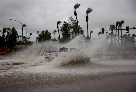 The Dramatic Aftermath Of Tropical Storm Hilary In Images Yahoo Sports