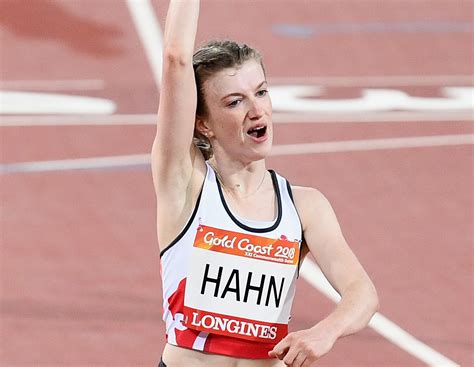 Gold Coast 2018 Record Breaker Sophie Hahn Wins Gold