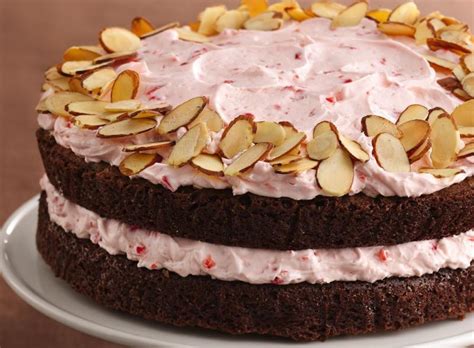 La mousse de chocolate es. Torta brownie con mousse de frutilla | Recetas de Johanna ...
