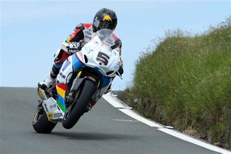 John mcguinness, in his own words, ahead of his 100th tt start when he next lines up at the isle of man tt races. Isle of Man TT: The history makers | MCN