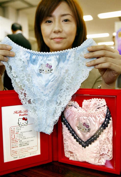 japanese girls are famous for wearing cotton panties but my xxx hot girl