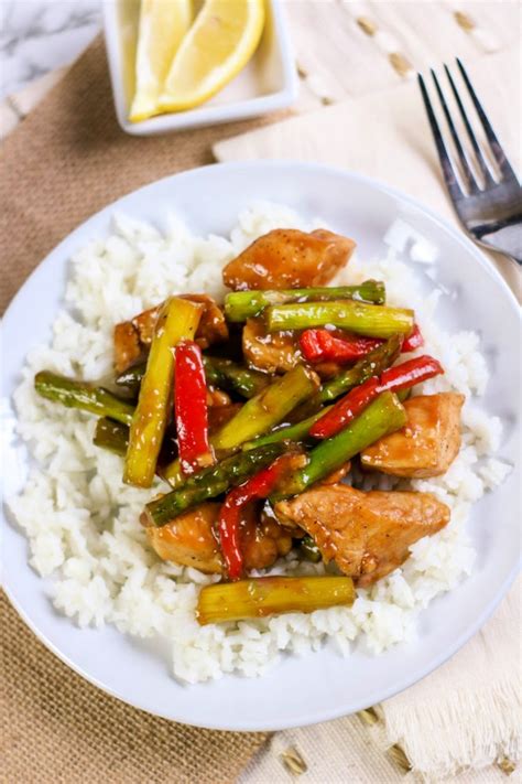 These easy coconut macaroon blossoms are a classic that everyone will love! Easy Chicken Stir Fry - Afropolitan Mom