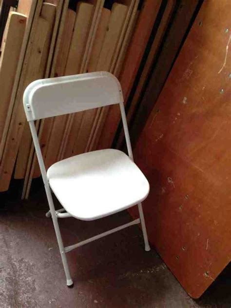 Used White Folding Chairs For Sale 