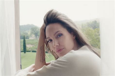 Angelina Jolie imagen del nuevo perfume Mon Guerlain Babú Magazine