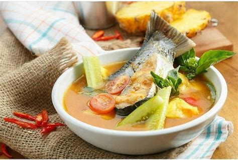 Lihat juga resep opor ayam nanas khas palembang enak lainnya. Simak Resep Pindang Ikan Patin Asli Palembang Disini.