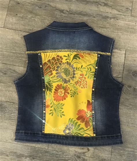 Top apps for finding panera bread locations near me. Pin en Chaqueta vaquera customizada