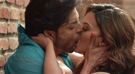 Sana Khan Gets Candid About Her Intimate And Bold Scenes In Wajah Tum Ho Movie Talkies