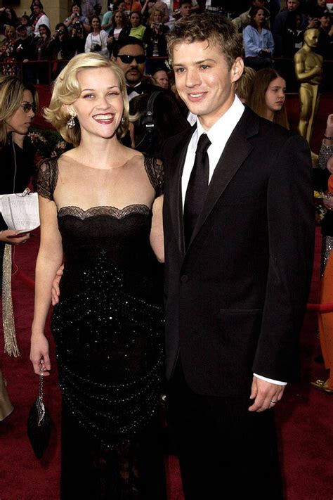 21 Throwback Pictures Of Hollywood Couples On The Oscars Red Carpet