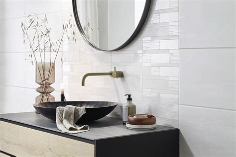 Since its founding in 1995, kerateam has pursued the goal of producing tiles that are both beautiful and practical, and that offer customers good value for money. Wandfliesen "Aveo - Mosaik Multicolor" von Kerateam - Bild ...