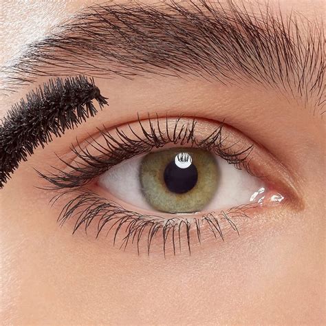 15 Best Tubing Mascara For Longer And Defined Eyelashes