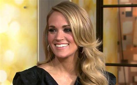 Carrie Underwood Singer Dishes About Pregnancy And Her New Song