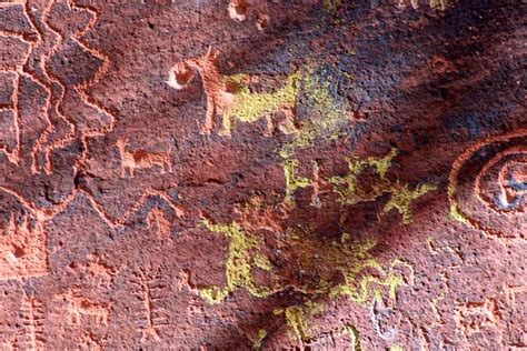 Arizona Petroglyphs And Pictographs Petroglyphs Prehistoric Cave