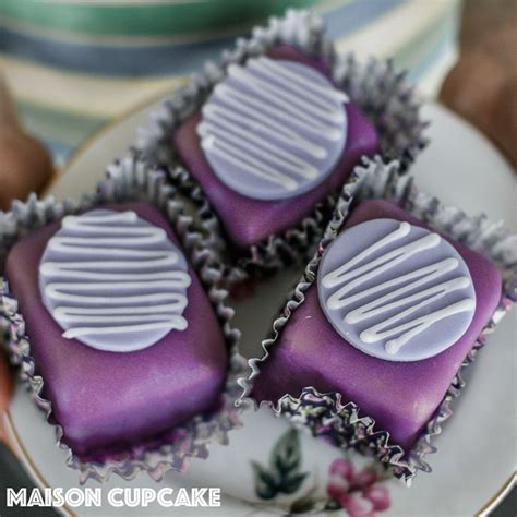 Perfect Fondant Fancies With Fondant Icing Recipe Maison Cupcake