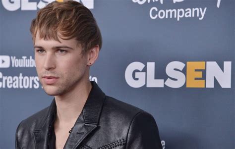 13 Reasons Why Star Tommy Dorfman Comes Out As Trans Woman