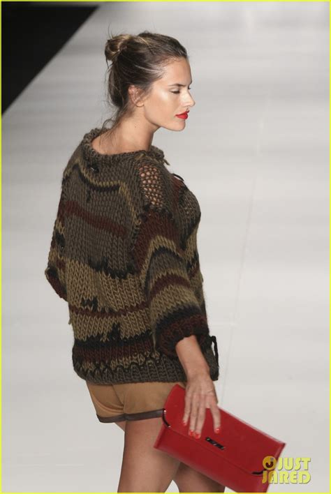 Alessandra Ambrosio Pregnant At Colcci Fashion Show Photo Alessandra Ambrosio