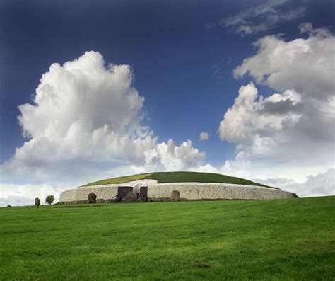 Newgrange Ireland Older Than Stonehenge Solstice Aperture Alignment