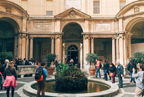 Top Things To See In The Octagonal Courtyard At The Vatican Through