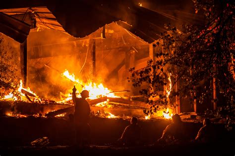 Kincade Fire Map: Sonoma County Flames Destroy 86 Homes, Grow to Almost 80,000 Acres